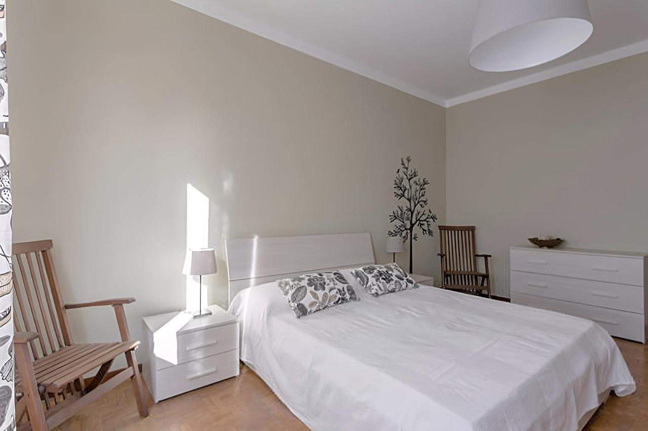 Natural Chic - Close To City Center And Beach - Parking Desenzano del Garda Exterior foto