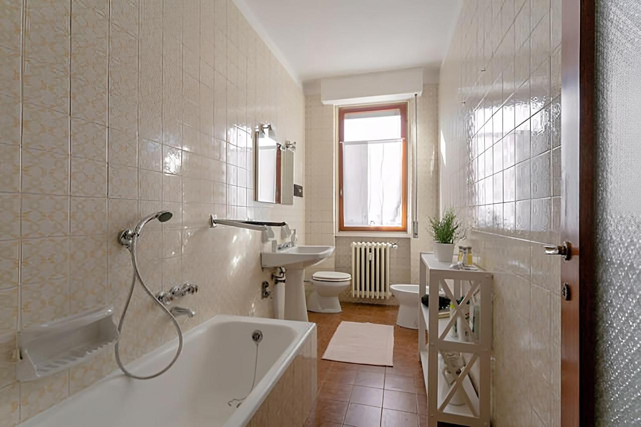 Natural Chic - Close To City Center And Beach - Parking Desenzano del Garda Exterior foto